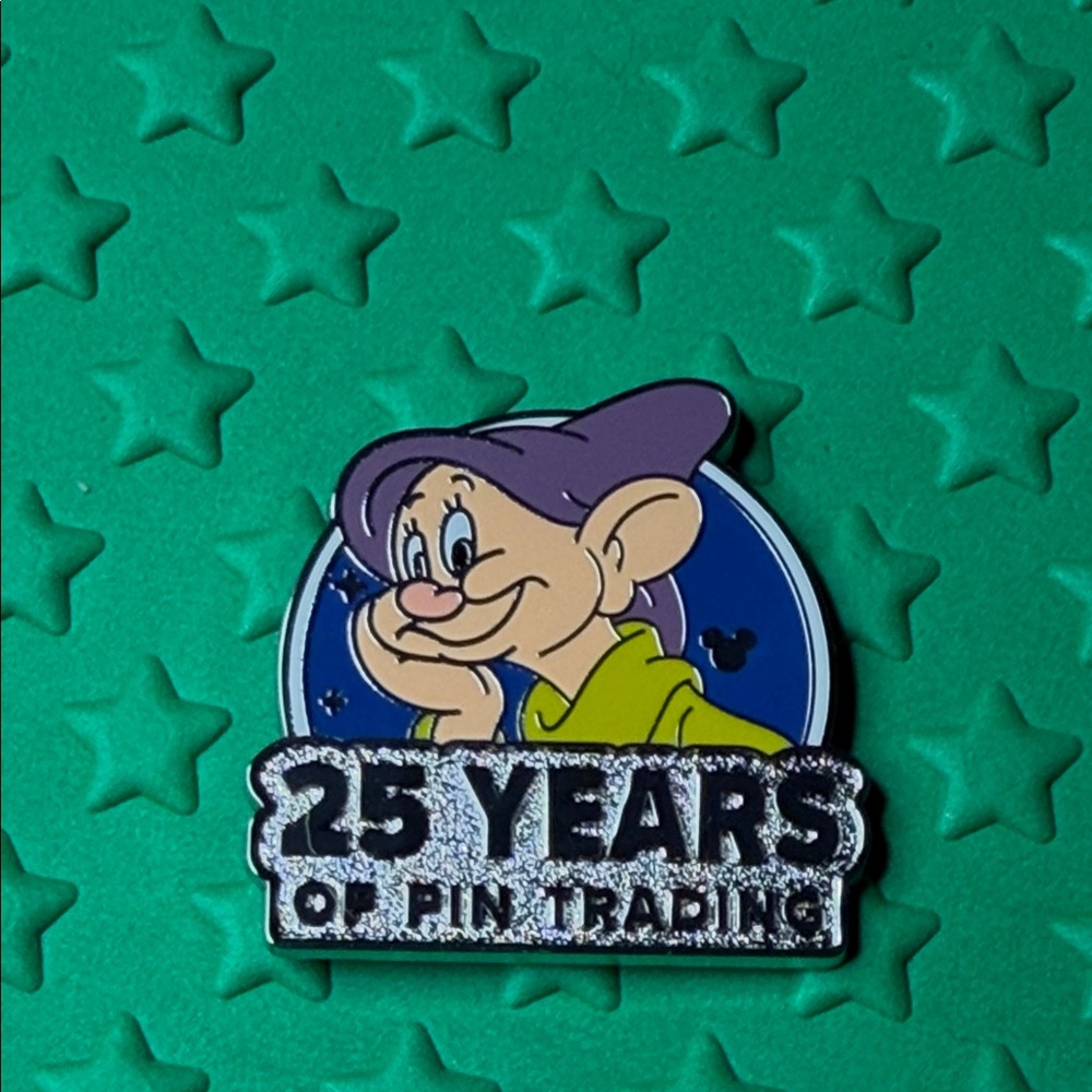 Dopey 2025 Wave A WDW Hidden Disney Pin 25 Years of Pin Trading
